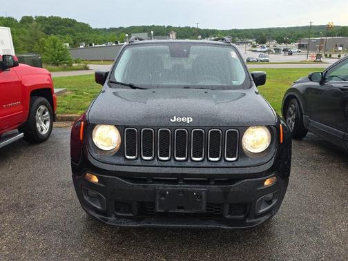 Black 2017 Jeep Renegade Latitude