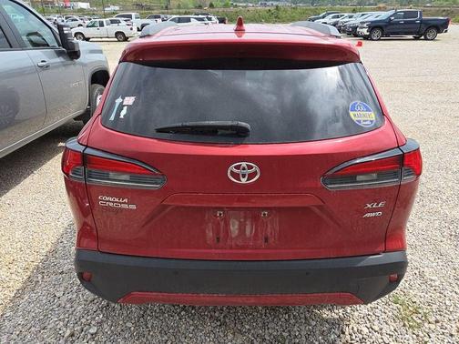 Barcelona Red Metallic 2022 Toyota Corolla Cross XLE