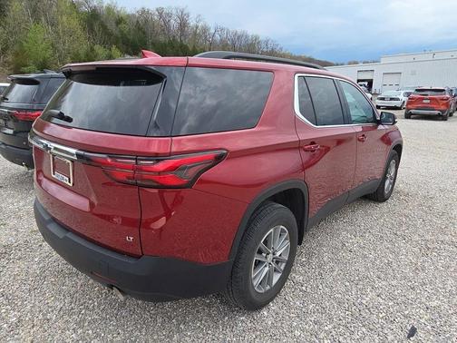 Radiant Red Tintcoat 2023 Chevrolet Traverse LT Cloth