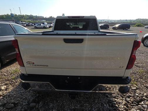Summit White 2021 Chevrolet Silverado 1500 LT