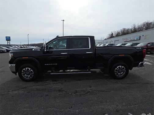 2022 GMC Sierra 2500 SLT