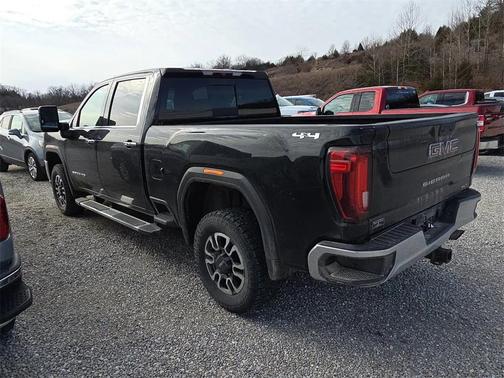 2022 GMC Sierra 2500 SLT