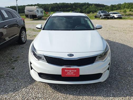 Snow White Pearl 2016 Kia Optima LX