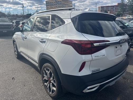 2022 Kia Seltos SX