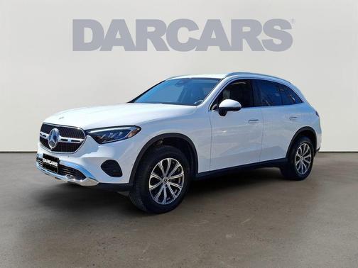 MANUFAKTUR Moonlight White Metallic 2024 Mercedes-Benz GLC 300 Base 4MATIC