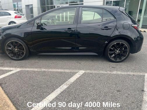 Midnight Black Metallic 2021 Toyota Corolla Hatchback SE