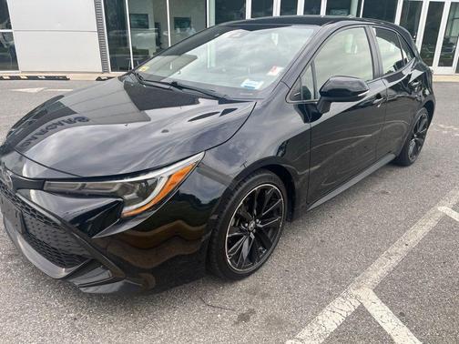 Midnight Black 2021 Toyota Corolla Hatchback SE