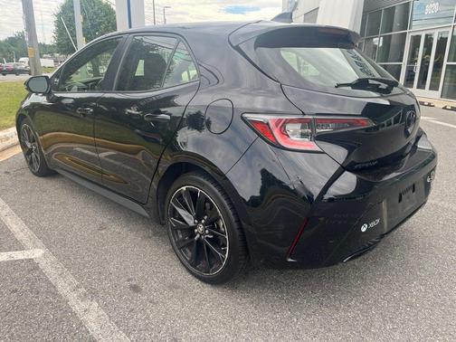 Midnight Black 2021 Toyota Corolla Hatchback SE