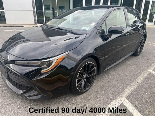 Midnight Black Metallic 2021 Toyota Corolla Hatchback SE