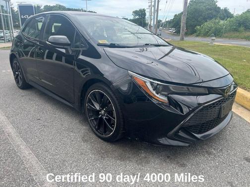 Midnight Black Metallic 2021 Toyota Corolla Hatchback SE