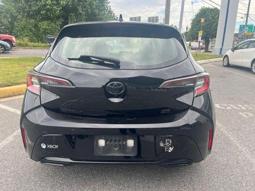 Midnight Black 2021 Toyota Corolla Hatchback SE