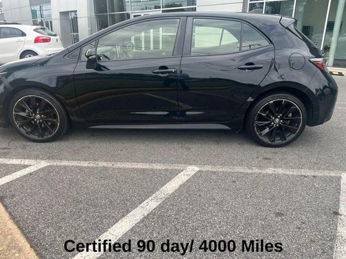 Midnight Black Metallic 2021 Toyota Corolla Hatchback SE