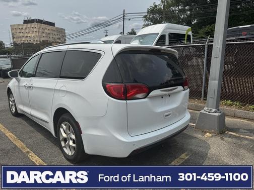 2020 Chrysler Pacifica Touring-L