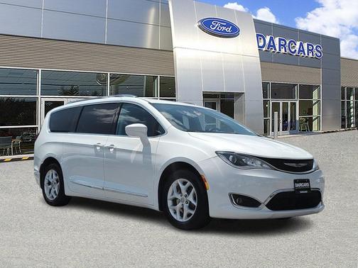 2020 Chrysler Pacifica Touring-L