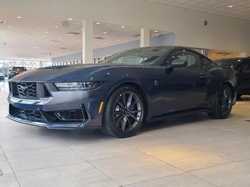 2025 Ford Mustang Dark Horse