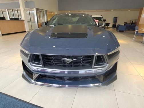 2025 Ford Mustang Dark Horse