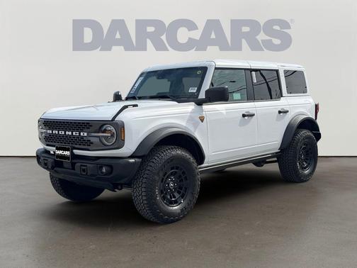 Oxford White 2026 Ford Bronco Badlands