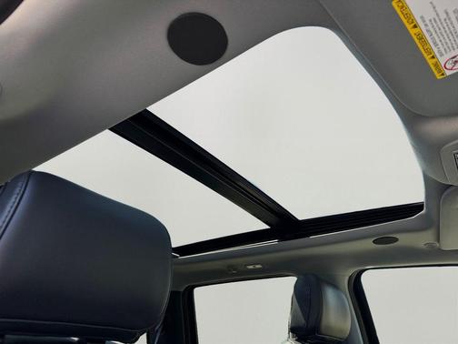 Agate Black Metallic 2026 Ford F-250 Lariat