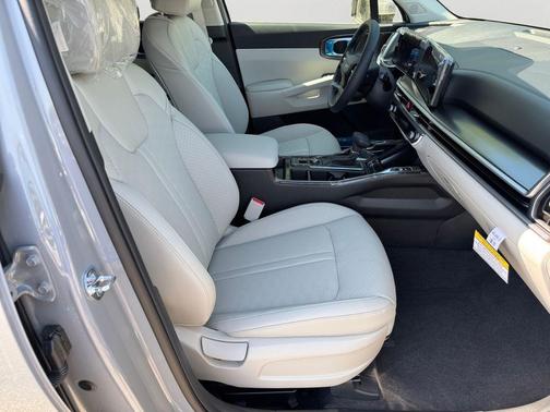 Wolf Gray 2026 Kia Sorento S