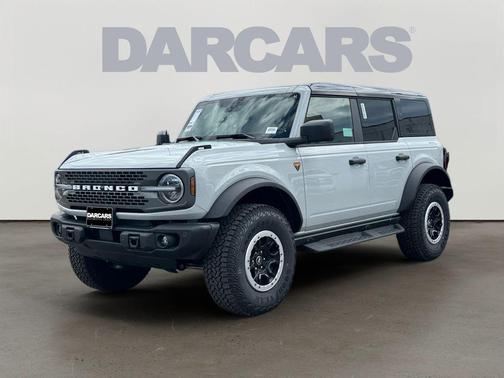 Avalanche Gray 2026 Ford Bronco Badlands