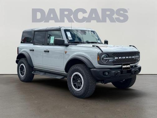 Avalanche Gray 2026 Ford Bronco Badlands