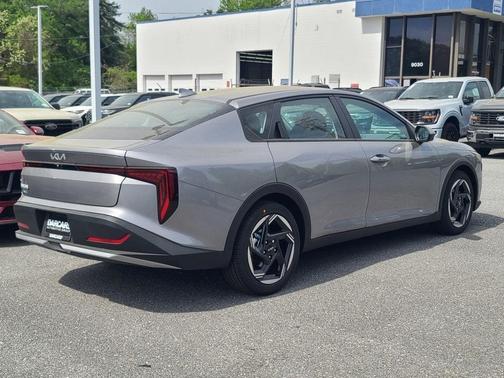 2025 Kia K4 EX