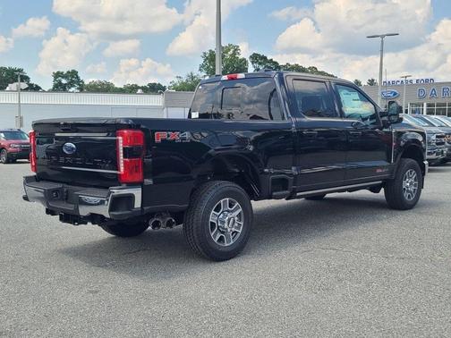 2025 Ford F-350 Lariat Super Duty