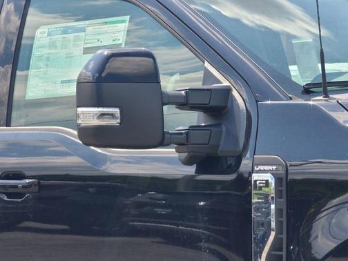 2025 Ford F-350 Lariat Super Duty