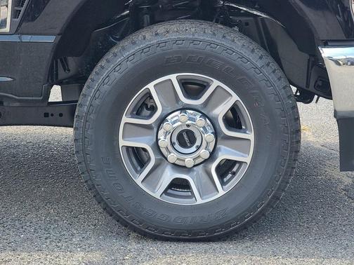 2025 Ford F-350 Lariat Super Duty