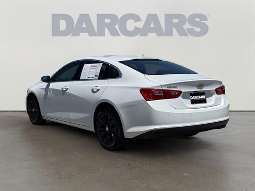 Summit White 2024 Chevrolet Malibu LT