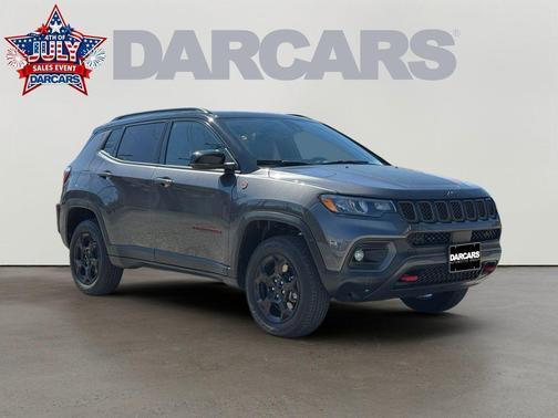 Granite Crystal Clearcoat Metallic 2023 Jeep Compass Trailhawk