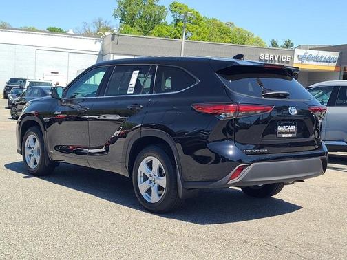 2021 Toyota Highlander Hybrid LE