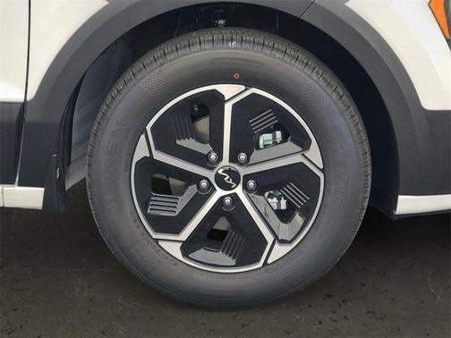 2025 Kia Niro EX