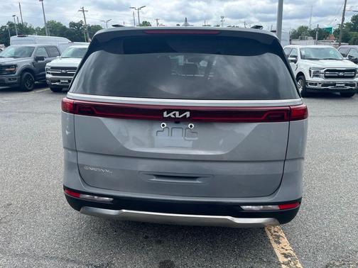 Ceramic Silver 2023 Kia Carnival SX Prestige