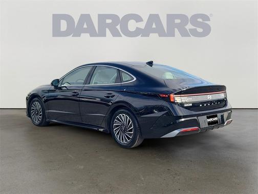 2024 Hyundai SONATA Hybrid Limited
