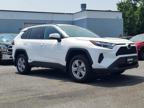 2025 Toyota RAV4 Hybrid XLE