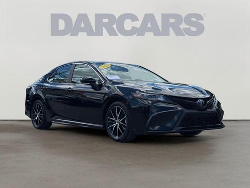 Midnight Black Metallic 2024 Toyota Camry Hybrid SE