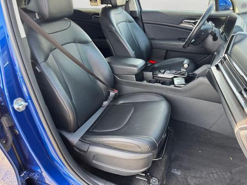 Sapphire Blue 2023 Kia Sportage EX