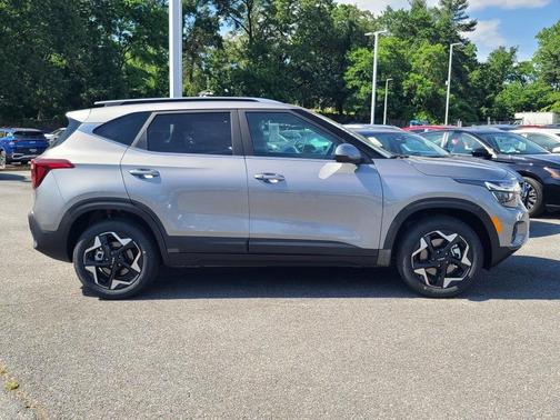 2025 Kia Seltos EX