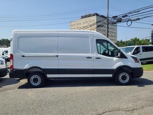 2025 Ford Transit-250 148 WB Medium Roof Cargo