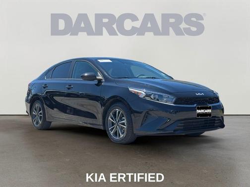 Aurora Black Pearl 2024 Kia Forte LXS