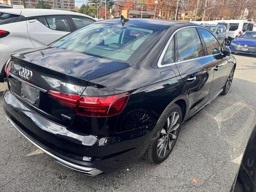 2022 Audi A4 40 Premium Plus