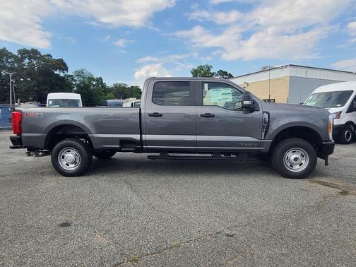 2025 Ford F-250 XL