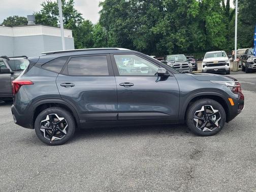 2025 Kia Seltos S