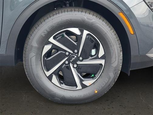 2025 Kia Sportage Hybrid LX