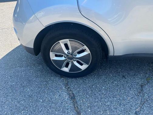 Bright Silver 2019 Kia Soul EV Base
