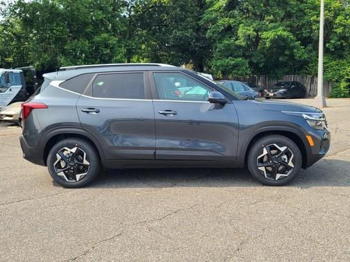 2025 Kia Seltos EX