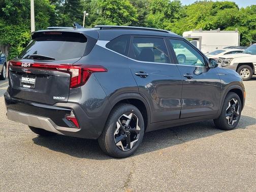 2025 Kia Seltos EX