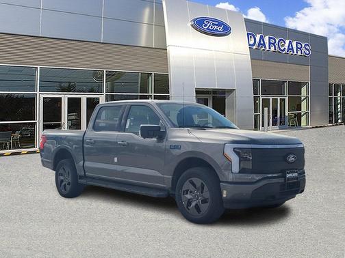 2025 Ford F-150 Lightning Flash