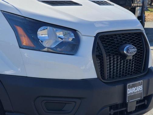 2025 Ford Transit-350 XL